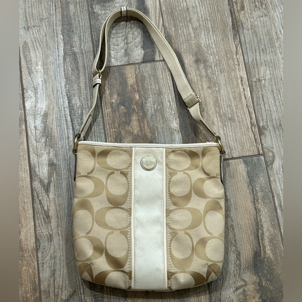 Coach Beige Signature Shoulder Bag Adjustable Strap. Will need some cleaning